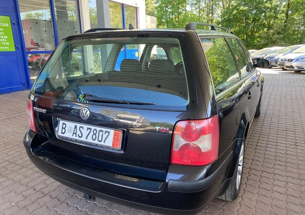 Volkswagen Passat cena 10999 przebieg: 299500, rok produkcji 2004 z Resko małe 277